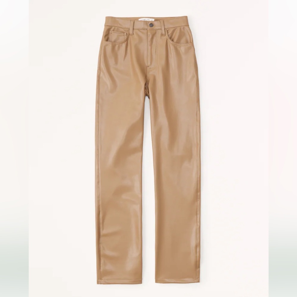 Abercrombie & Fitch Vegan Leather 90s Straight Pant SHORT